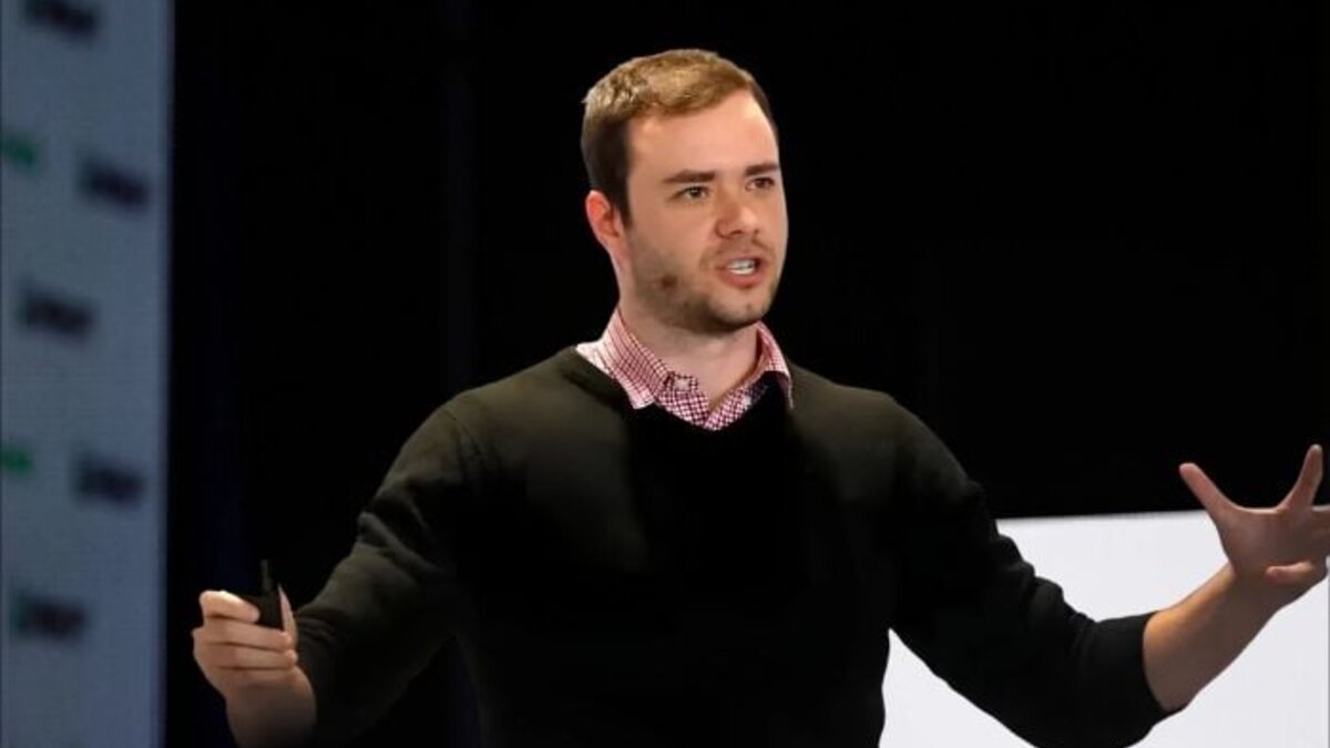 Portrait of Andrej Karpathy, whose January 26 X thread on agentic coding was distilled into the viral CLAUDE.md file.